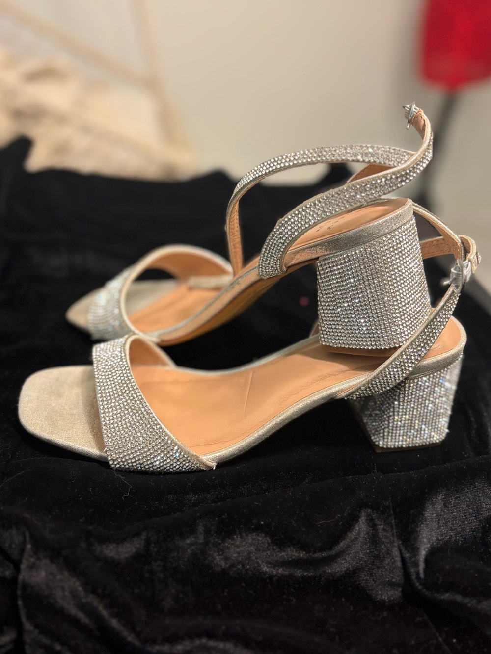Size 8 strappy sparkle sandal